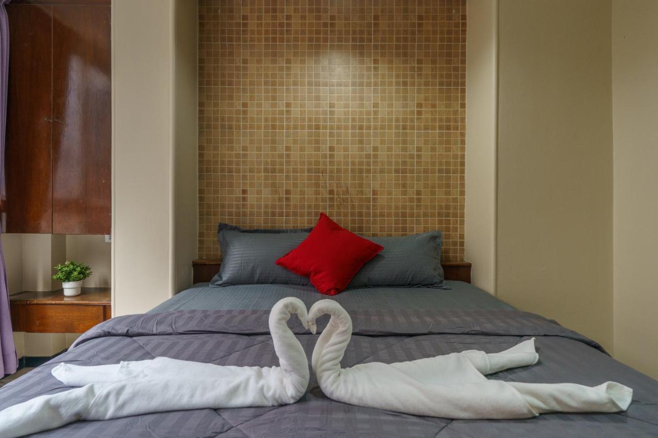 Cheqinn Bed Sukhumvit 4 Nana Plaza بانكوك المظهر الخارجي الصورة