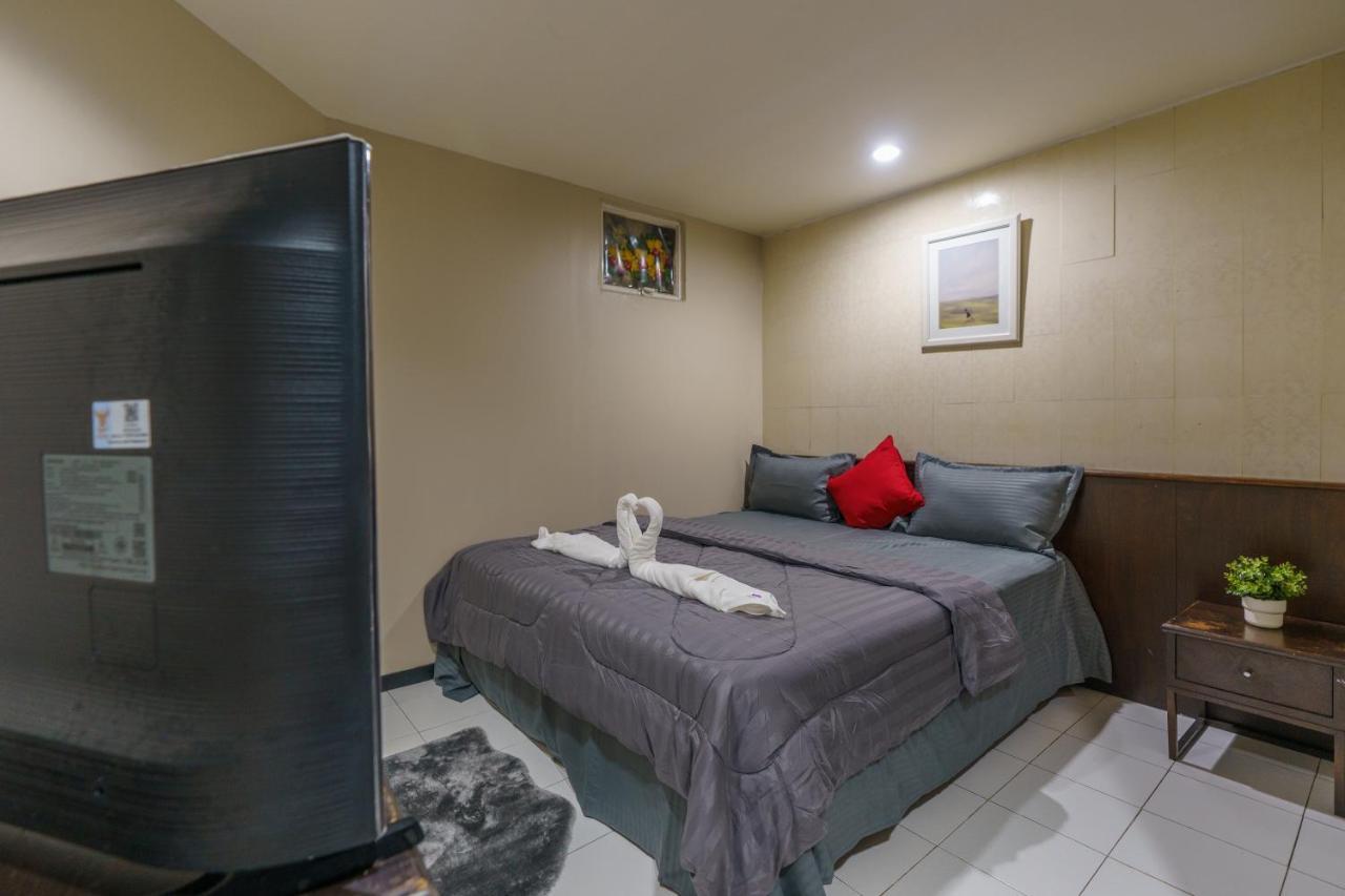 Cheqinn Bed Sukhumvit 4 Nana Plaza بانكوك المظهر الخارجي الصورة