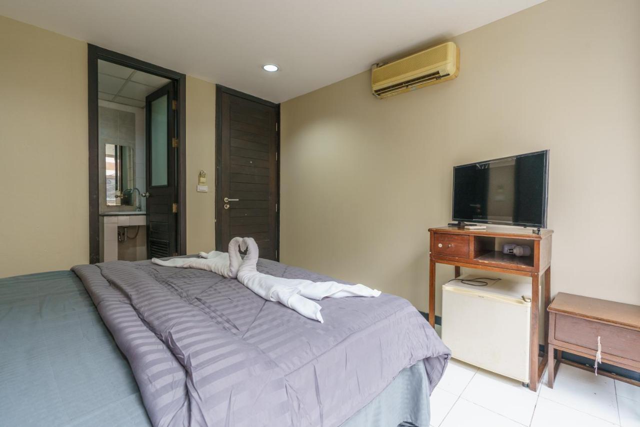 Cheqinn Bed Sukhumvit 4 Nana Plaza بانكوك المظهر الخارجي الصورة