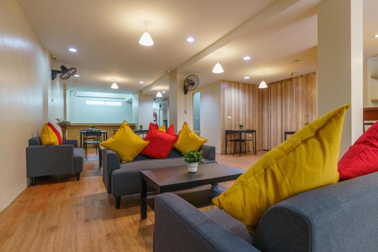 Cheqinn Bed Sukhumvit 4 Nana Plaza بانكوك المظهر الخارجي الصورة