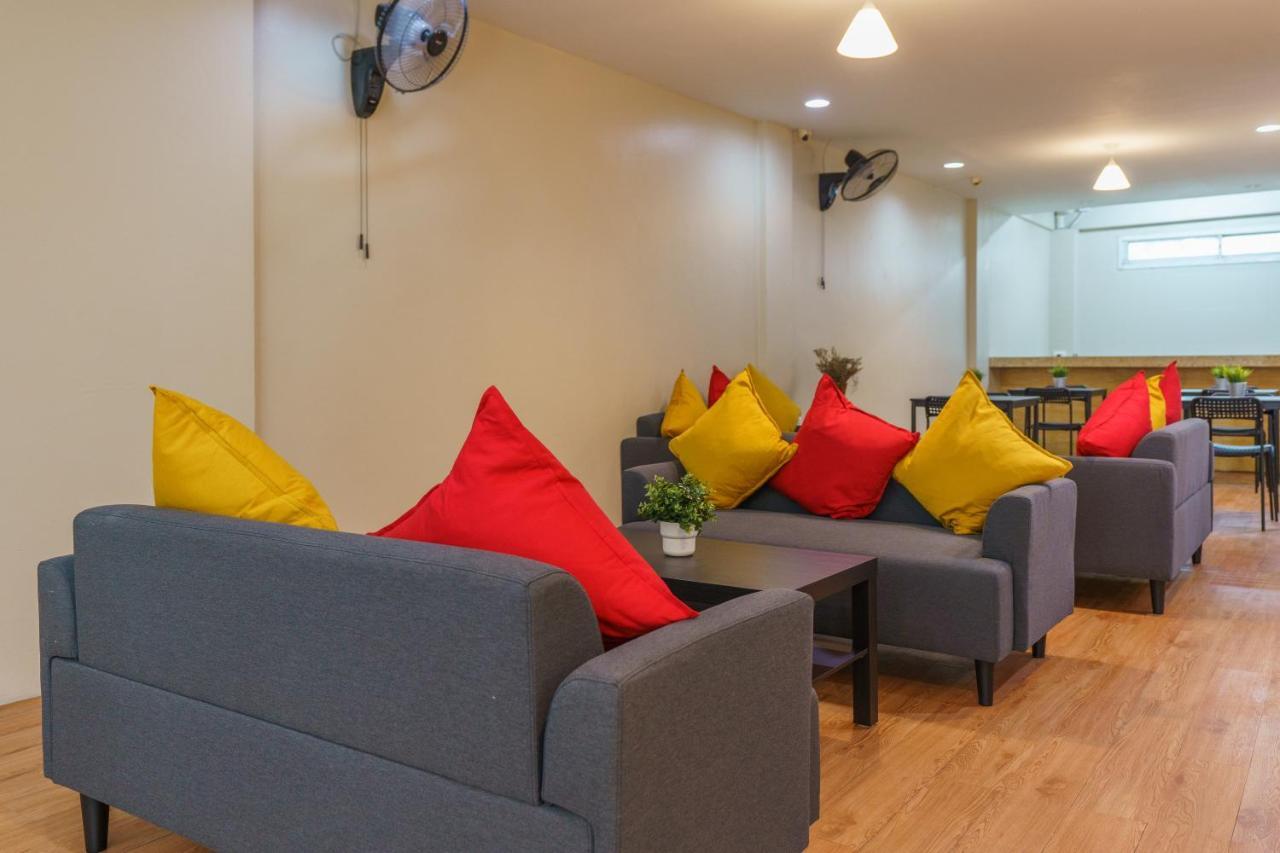 Cheqinn Bed Sukhumvit 4 Nana Plaza بانكوك المظهر الخارجي الصورة