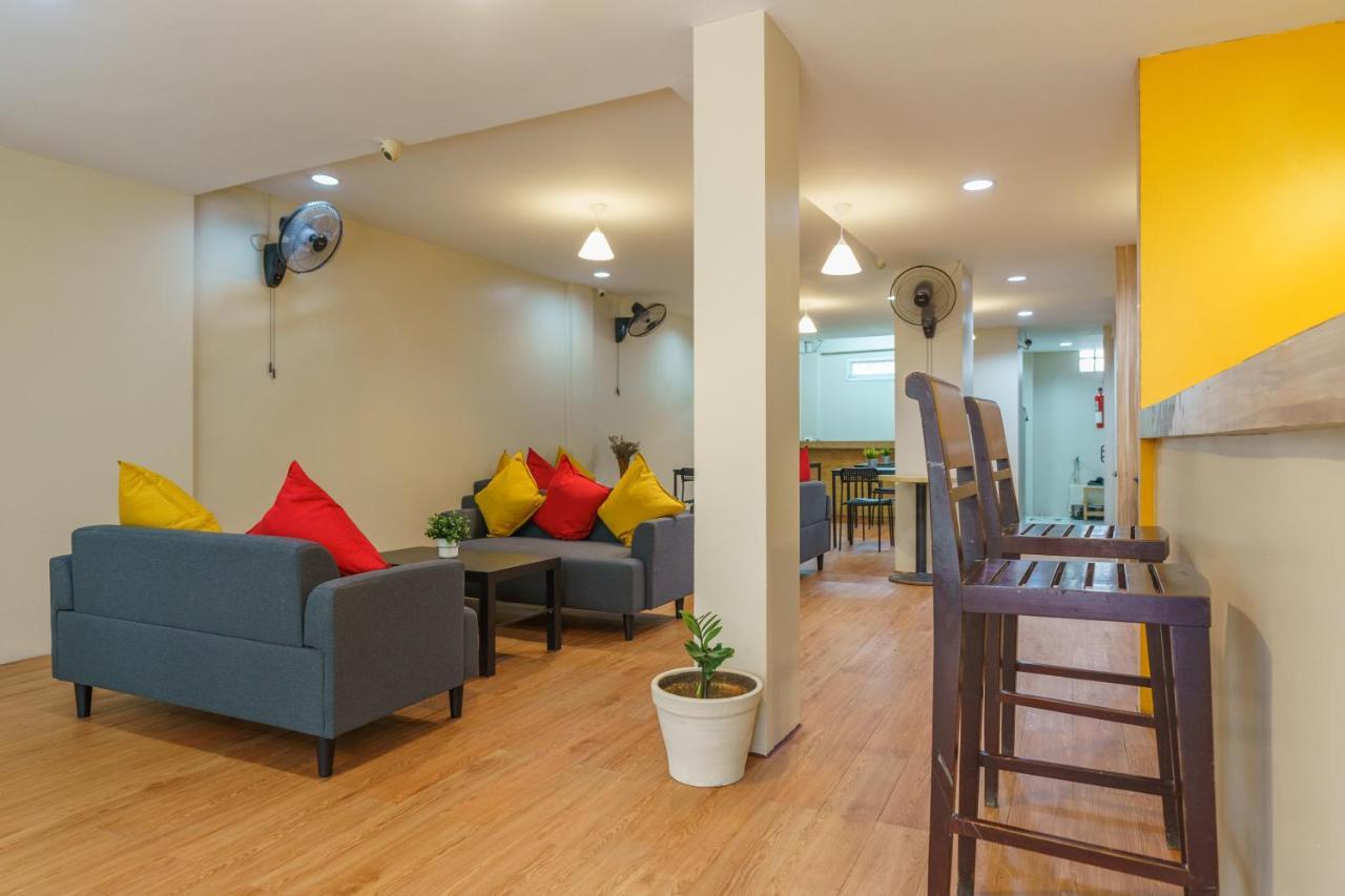 Cheqinn Bed Sukhumvit 4 Nana Plaza بانكوك المظهر الخارجي الصورة