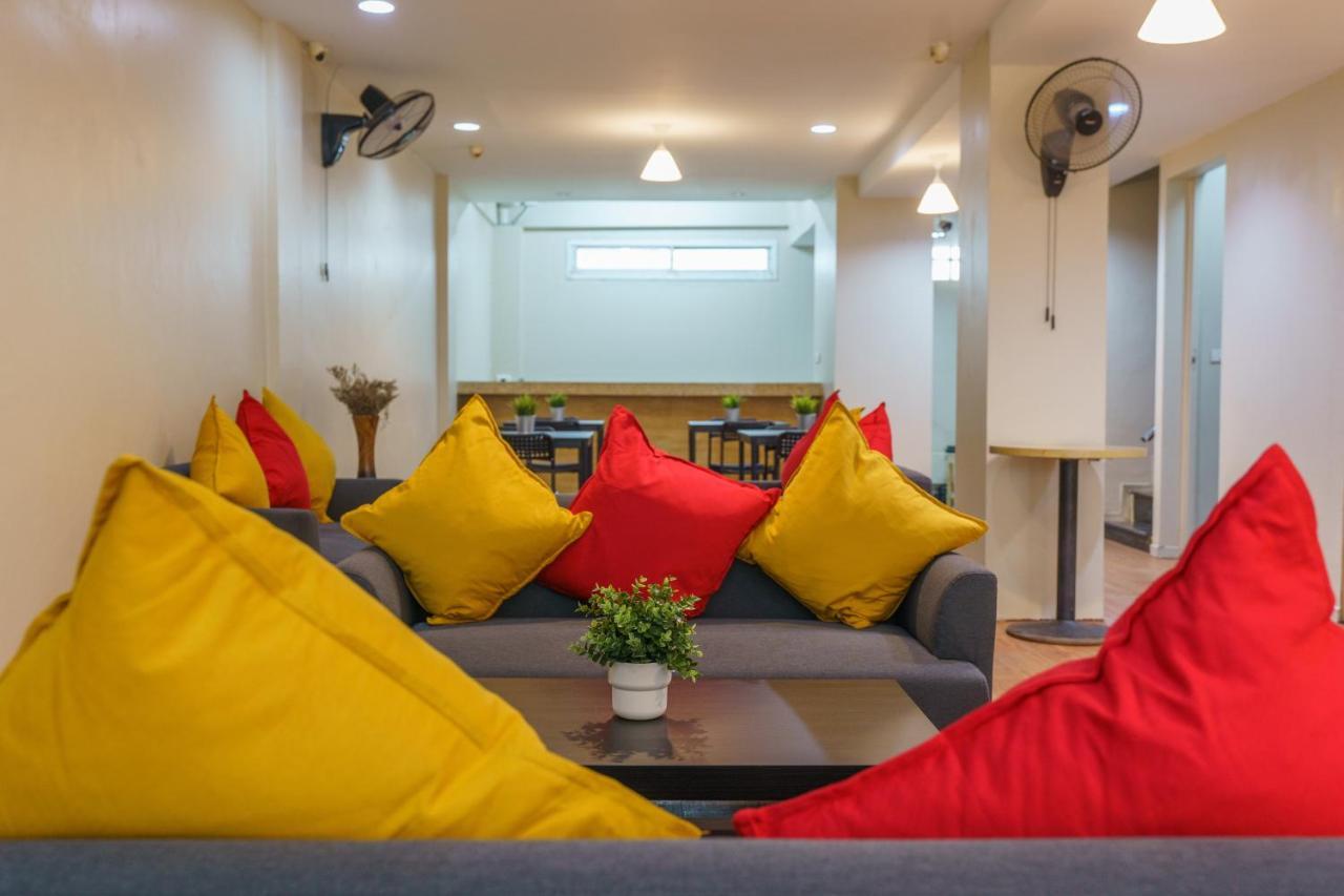 Cheqinn Bed Sukhumvit 4 Nana Plaza بانكوك المظهر الخارجي الصورة