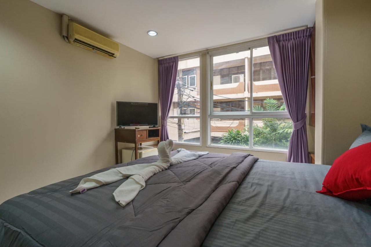 Cheqinn Bed Sukhumvit 4 Nana Plaza بانكوك المظهر الخارجي الصورة