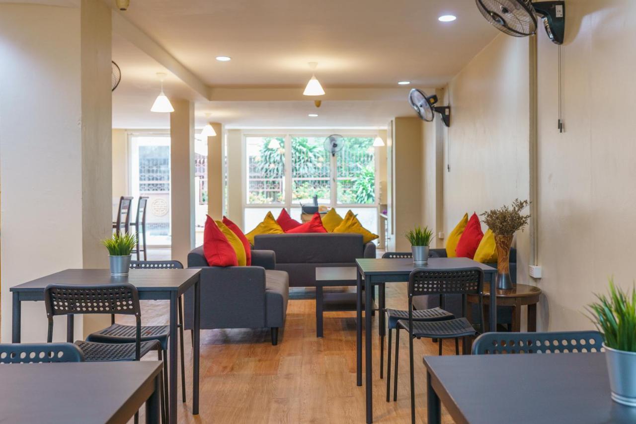 Cheqinn Bed Sukhumvit 4 Nana Plaza بانكوك المظهر الخارجي الصورة